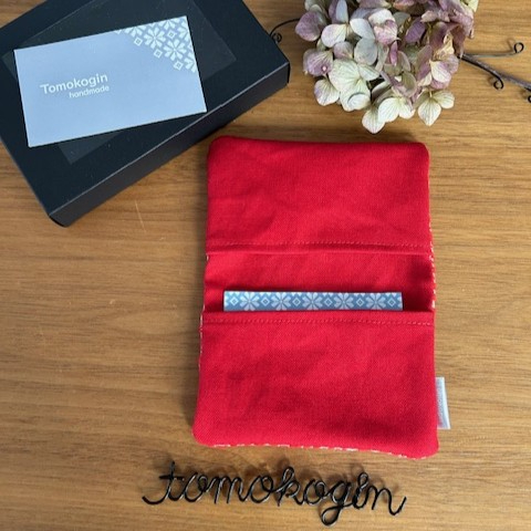 こぎん刺し　名刺入れ 赤×生成り カードケース ハンドメイド 手作り カード入れ こぎんざし こぎん 刺し子 雑貨 日用品 赤 レッド | 青森 津軽 五所川原