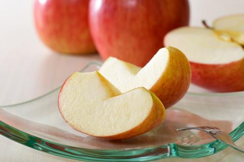 【2026年3月後半発送】 【訳あり】 りんご 青森産 約5kg 品種おまかせ1種