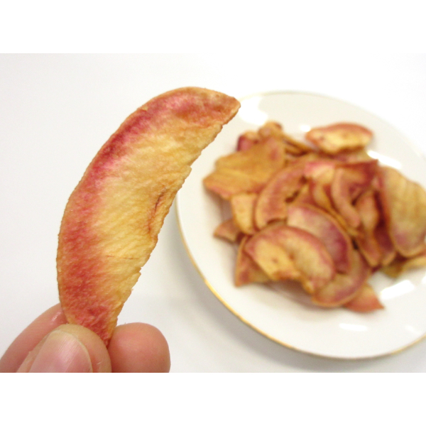 りんごチップス 40g×2袋《立佞武多のおやつ》 りんごスナック 青森 五所川原市 中まで赤～いりんご 着色料不使用 リンゴチップス りんご