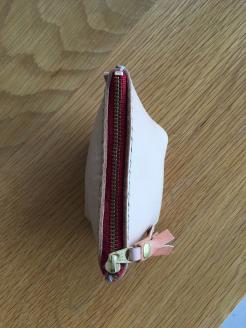 本革レザーポーチ ファスナーケース Sサイズ（ファスナーカラー赤）