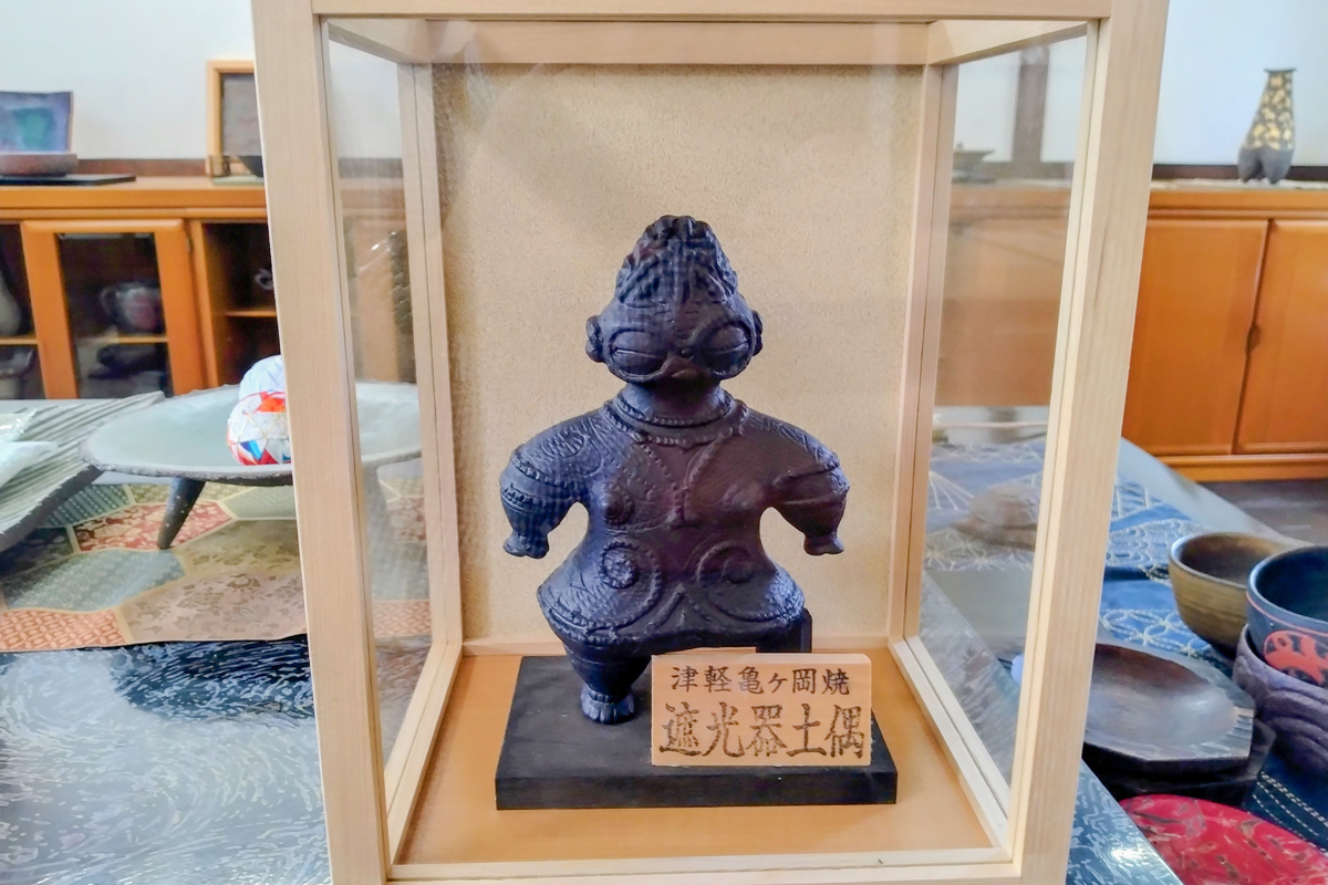 遮光器土偶の置物 (中)｜青森 津軽 縄文 どぐう しゃこちゃん つがる市