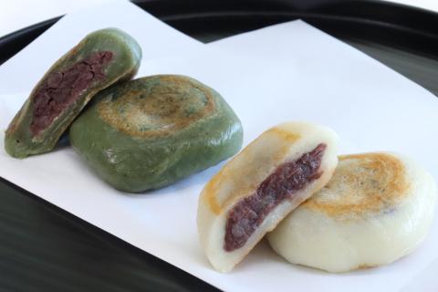 しとぎ餅 あんこ入り (110g×10個) 地元で大人気！お母さんの手作り｜青森 津軽 つがる産 もち 餡 郷土料理 [0387]