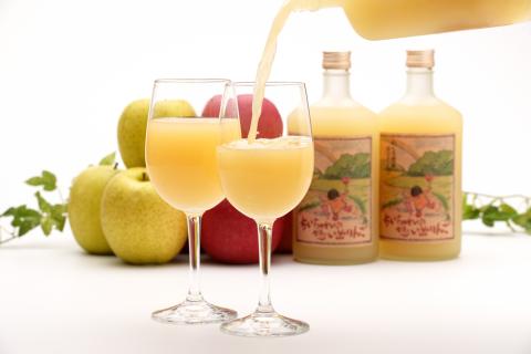 ちいちゃんの想い出りんご6本入り (果汁100% りんごジュース 720ml×6本瓶入り)｜青森産 津軽 つがる リンゴ 飲料 瓶ジュース [0695]