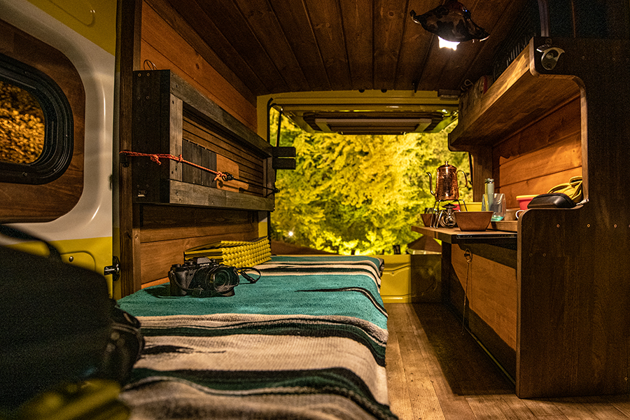 バグトラック パネルバン (軽トラキャンピングCAR)バグトラック バグトラ ターボー アウトドア キャンプ キャンピングカー 車中泊 車 犬 快適 自由 [0547]