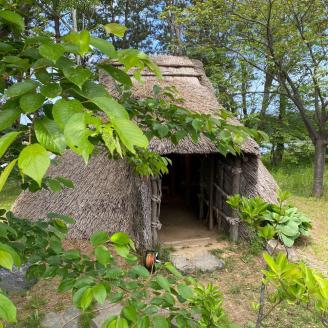 遮光器土偶の置物 (小) [0364]