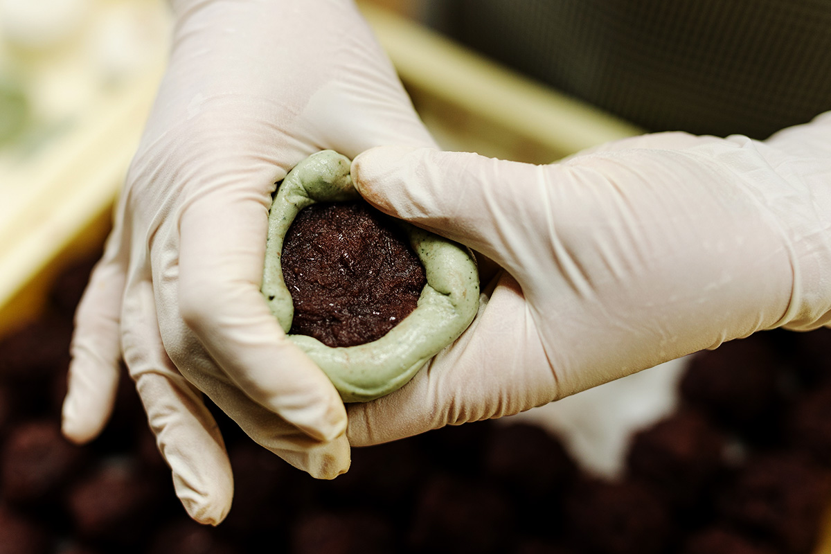 しとぎ餅 あんこ入り (110g×10個) 地元で大人気！お母さんの手作り｜青森 津軽 つがる産 もち 餡 郷土料理 [0387]