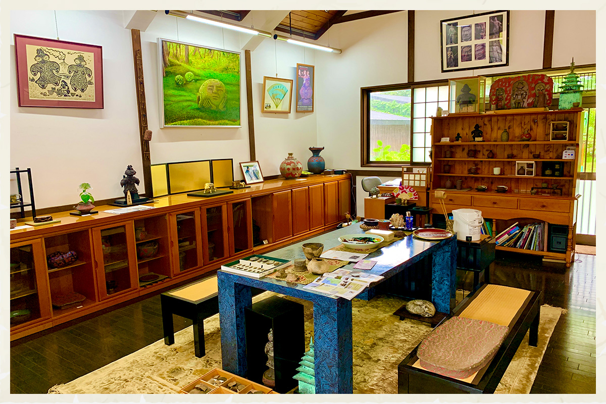 遮光器土偶の置き物 (大) 1体 つがる 亀ヶ岡焼 しきろ庵｜青森 津軽 縄文  実物大 [0414]