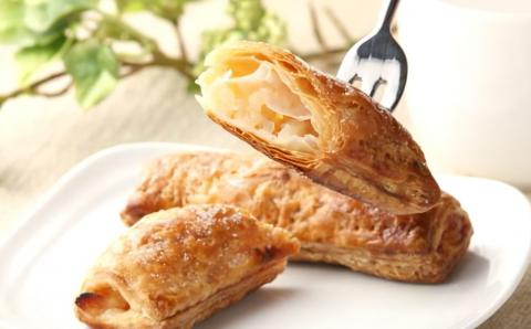 手づかみのお子様も食べやすい！アップルスティック (40g×10個)｜青森 津軽 つがる産 りんご あっぷる お菓子 [0120]