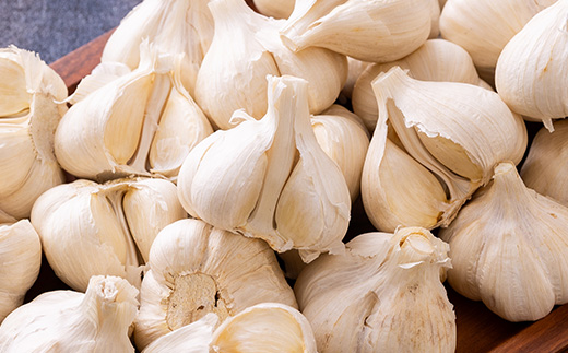 JA津軽みらいの訳アリときわにんにく2kg【配送不可地域：離島・沖縄県】