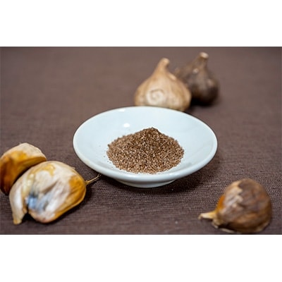 にんにくパウダー4種×各2袋と黒にんにく約100g×2パック・黒にんにくペースト70g×1本【配送不可地域：離島・沖縄県】