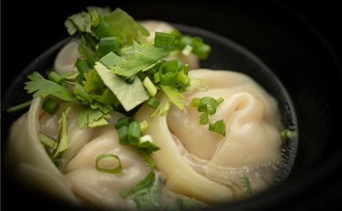 【素のまま特製】回の水餃子 5個入り×2種（プレーン・しそ）と餃子のタレセット