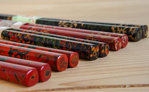 津軽塗　箸（大）1膳・唐塗 黒口呂上