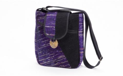 伝統工芸品 南部裂織 ショルダーバック ＆ しちのへ馬っこサブレ【02402-0018】