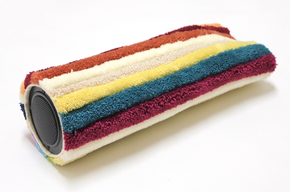 抱っこスピーカー ハグミー 虹色 ベビーピンク ベージュ スピーカー オーディオ 抱き枕型スピーカー 音響 音響機器 日用品 岩手 岩手県 盛岡市 (ベビーピンク)