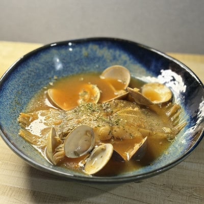 一夜干し「ゾウリカレイ 3尾」と「かれいのイタリア風魚介スープ」を得意料理にするセット　MM0263【配送不可地域：離島】