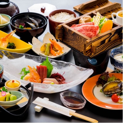 平日ゴルフプレー+グリーンピア三陸みやこ「ペア宿泊券(1泊2食付き)」