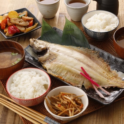 一夜干しかれい「ヒレグロ3尾」と「かれいの煮つけ」を得意料理にするセットMM0264【配送不可地域：離島】