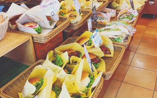 石窯パン工房ミッシェル花巻店　お買い物クーポン券（1500円） 【930】