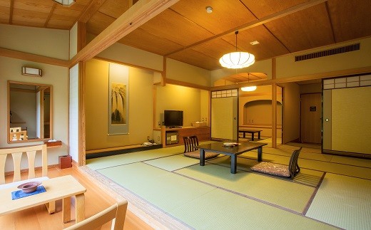 大沢温泉　山水閣ペア宿泊券１泊２食　新館　和室２間（渓流側）プラン 【207】