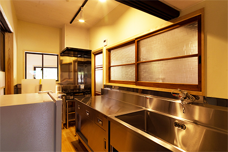 亀ヶ森醸造所の宿　友月庵宿泊券 1泊2名様 【1931】