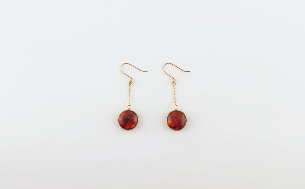 Amberlogue ピアス 丸（金属素材：K10　琥珀：直径9mm　サイズ：全長28mm）