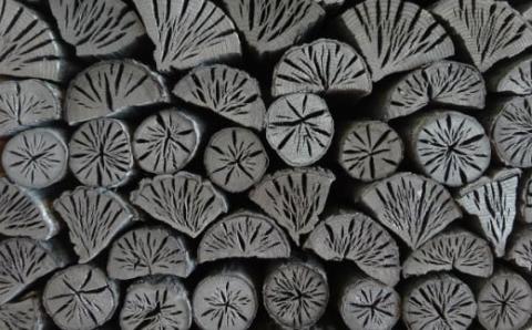 【火つき・火力・火持ちよしの国産高級木炭】岩手切炭（ＧＩ）3ｋｇ×8個　なら堅一級