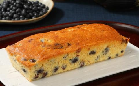 「竹屋の黒豆ケーキ」400ｇ 岩手県産黒豆使用 パウンドケーキ