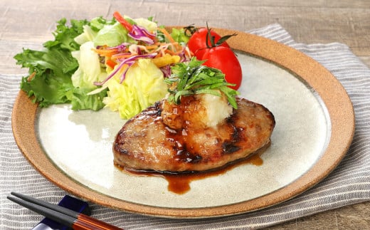 絶品！「短角牛と佐助豚のハンバーグセット（冷凍：プレーン160g×4個、チーズ入160g×4個）」いわて 山形村 短角牛 牛肉 牛 佐助豚 国産 豚 プレーン チーズ 2種類 肉汁 たっぷり ギフト 冷凍 ジューシー キャンプ BBQ 煮込み 贈りもの ご褒美 プレゼント