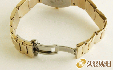 「Mサイズ：手首周り17.5cm」ベルト部分に久慈産琥珀使用 Amber Watch Six（アンバーウォッチシックス）