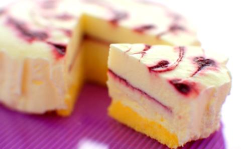 岩手・山ふどうの里から「山ぶどうチーズケーキ」