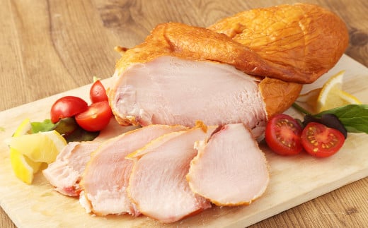 あべどり スモークチキン ハーフ （約700g）【2025年11月上旬-2026年1月下旬発送予定】／鶏 鶏肉 チキン 燻製 おかず 冷凍 国産 化粧箱入 お取り寄せ