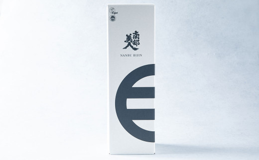 【南部美人】純米吟醸 プリンセスミチコ 720ml  化粧箱入 ／贈答品 お酒 日本酒 ギフト 飲み比べ お取り寄せ プリンセス・ミチコ 薔薇 バラ 花酵母