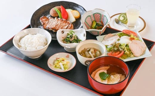 【平日限定】 カダルテラス金田一 1泊2食付き シングル宿泊券 （洋室） ／ 温泉 金田一温泉 サウナ 旅行 宿泊 宿泊チケット 旅行チケット チケット トラベル ホテル 旅館 観光 国内旅行 旅行券 宿泊券 洋室 岩手県 二戸市