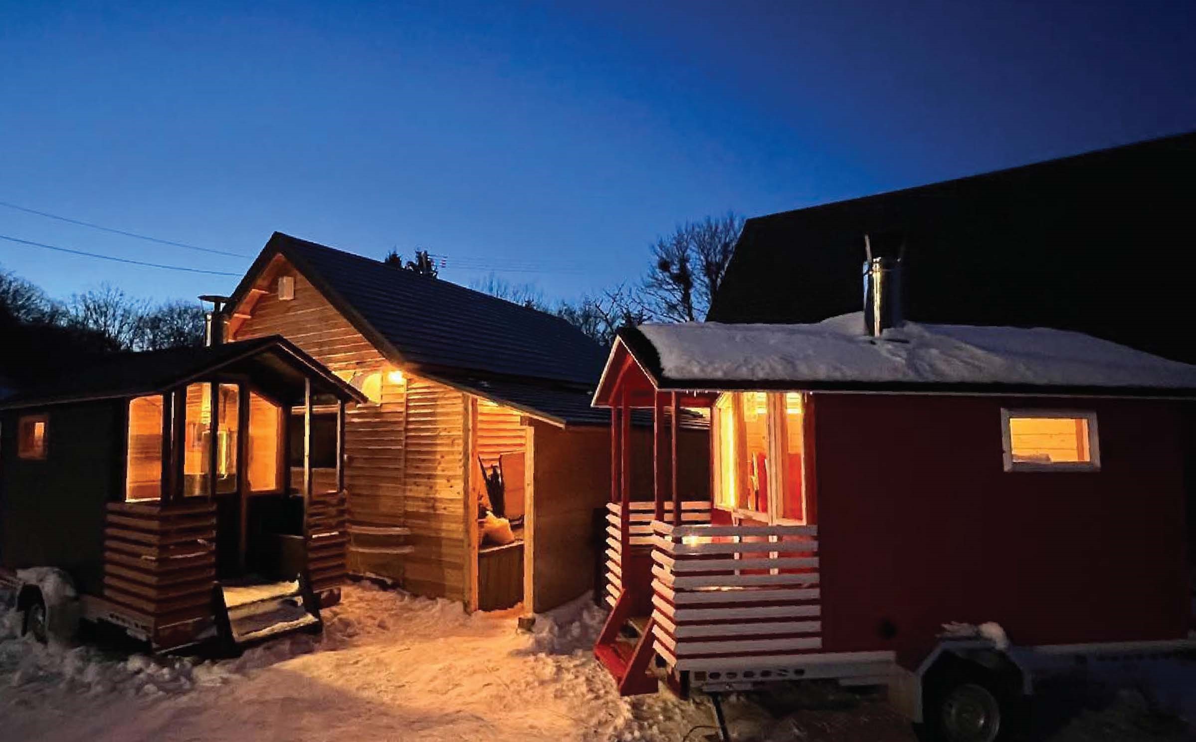 トレーラーサウナ体験チケット 3名様まで利用可能【クルマアソビアドベンチャーフィールド安比】 ／ トレーラーサウナ アウトドア サウナ