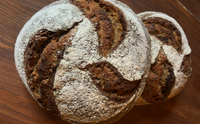 薪窯パン 有機エンマー 2個 【 農家パン VERUM 】 ／ パン ぱん ブレッド ベーカリー 古代小麦 薪窯 薪窯焼き 薪窯焼 石窯パン 石窯 卵不使用 乳製品不使用 乳不使用