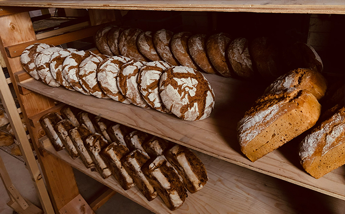 薪窯パン 有機ライ麦 2個 × 2ヶ月定期便 【 農家パン VERUM 】 ／ パン ぱん ブレッド ベーカリー 古代小麦 薪窯 薪窯焼き 薪窯焼 石窯パン 石窯 卵不使用 乳製品不使用 乳不使用