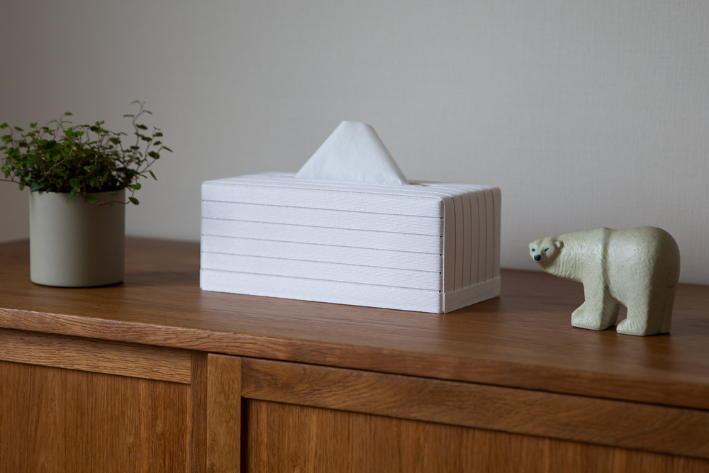 心地よい暮らしをつくる ティッシュケース Grande ホワイト 岩手県奥州市産 バンドシー Bandc 鼻セレブ エリエール 贅沢保湿 に対応 [AR103]