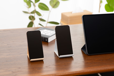 和紙のスマホスタンド iPhone 16 Pro 対応 スマホスタンド ベージュ 岩手県奥州市産 バンドシー Bandc for iPhone 16, 15, 14, 13, 12, 11, XS, SE [AR172]