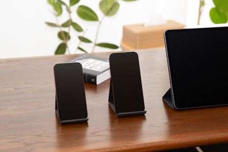 和紙のスマホスタンド iPhone 16 Pro Max 対応 ブラック 岩手県奥州市産 バンドシー Bandc for iPhone 16 Pro Max, 15 Pro Max, 14 Pro Max, 13 Pro Max, 12 Pro Max, 11 Pro Max, 11, XS Max, XR [AR176]