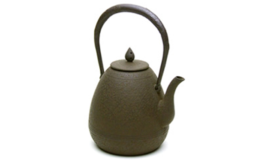 【南部鉄瓶】「雫」小／伝統工芸 鋳物 鉄瓶工房髙橋 南部鉄器