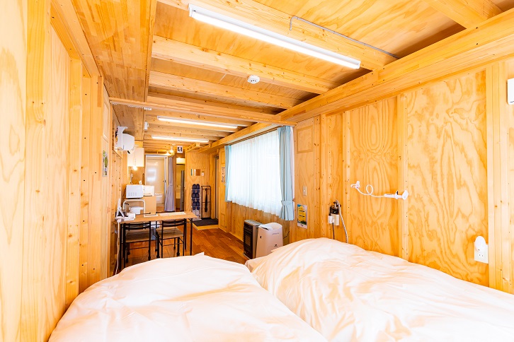 モビリタコート岩手 定員5名（ベッド4）1泊BBQ付（夕食）宿泊券 バーベキュー BBQ アウトドア 施設利用券 チケット 宿泊 泊り 自然 友達 家族