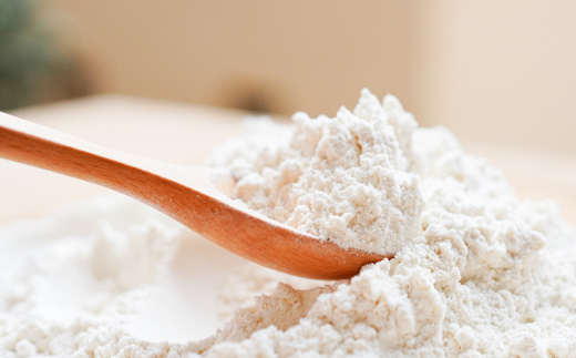 こな屋さんの国産小麦「もち姫」4kg 国産 小麦 小麦粉 小分け お菓子 麺 パン すいとん モチモチ もち姫 岩手県 岩手町 府金製粉