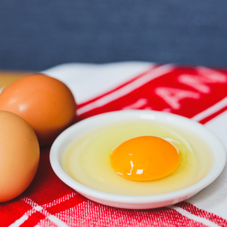 【純国産鶏もみじ】平飼い卵30個入り (破損保証5個含む) (AJ023) 30個