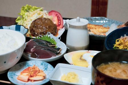 【本野旅館】紫波町 昭和レトロ 日本の伝統的 宿泊施設 宿泊チケット【夕食付】 (EB003)