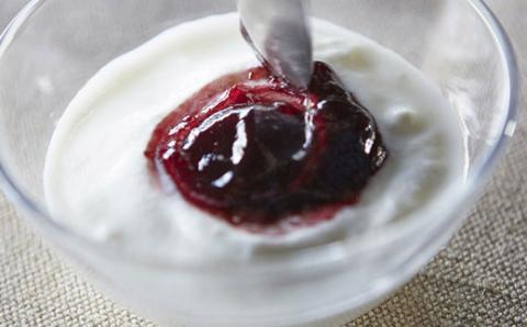 贅沢ポリフェノールたっぷりの濃い山ぶどうジャム 2個入