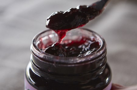 贅沢ポリフェノールたっぷりの濃い山ぶどうジャム 2個入