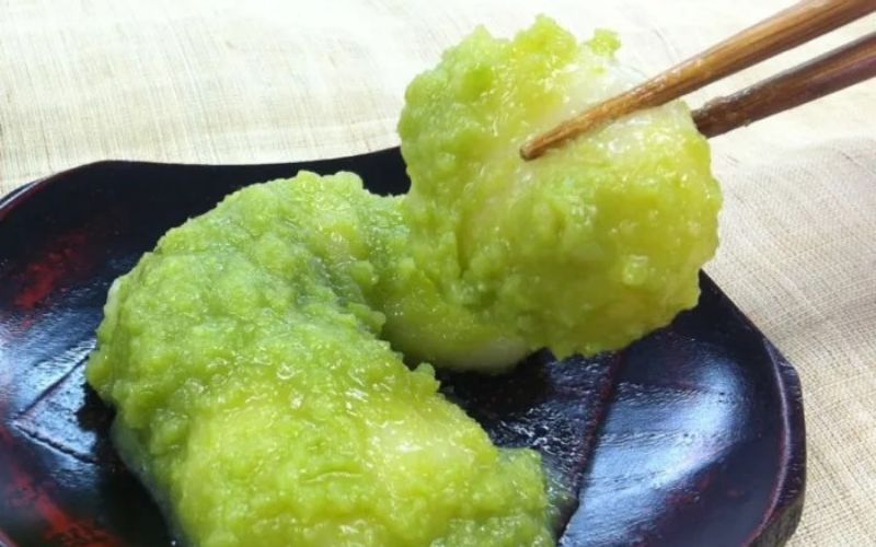 名物 ずんだもち 5個入×1箱 ＆ ごま摺り団子 8個入×1箱 セット / 銘菓 名物 胡麻 だんご 団子 ゴマ団子 ごま団子 ずんだ餅 餅 もち スイーツ お菓子 和菓子 お茶菓子 お茶うけ ギフト プレゼント お土産 贈答 贈り物 内祝い お祝い お返し 冷凍 松栄堂【sed112-set-1x1A】