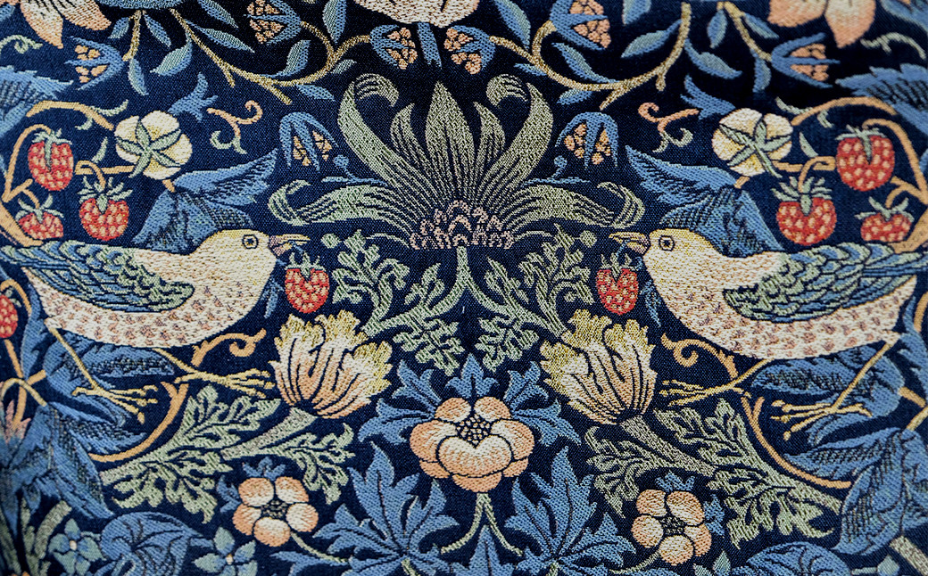 オーダーカーテン　ウィリアムモリス「いちご泥棒　青」　サイズ：巾190cm×丈240cm / オーダー カーテン 新生活 模様替え インテリア 1枚 ブルー おしゃれ シンプル 重厚感【cbi917-berr-c】