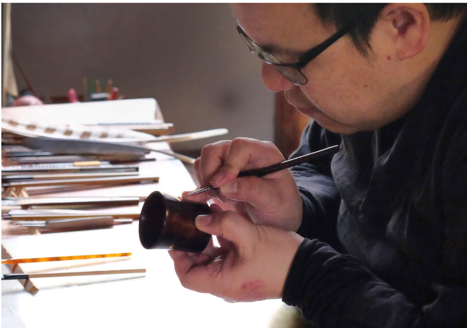 栃ぐいのみ２個　(朱2個) / 漆器 お酒 おちょこ ぐいのみ グラス 食器 漆塗 うるしぬり 手塗り 木製 伝統工芸品 和 お正月 高級 結婚 新築祝い お祝い 贈答 贈り物 プレゼント ギフト 香典返し お返し おもてなし【ocy924-gui-2-r-rA】