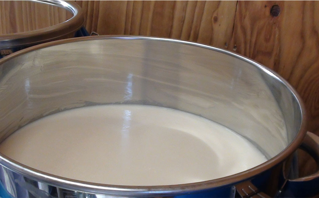 ピンクのどぶろく「與楽(よらく）」200ml「一音（いっとん）」200ml / お酒 にごり酒 地酒 日本酒 すっきり 飲み比べ ひとめぼれ 100％ ピンク色 紅白 かわいい おしゃれ プレゼント 贈り物 贈答 ギフト 【dbr110-b-200x2A】